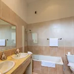 Chateau Des Ducs De Joyeuse, Bw Signature Collection Hotel 4*