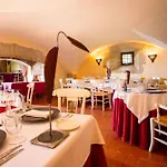 Chateau Des Ducs De Joyeuse, Bw Signature Collection Couiza