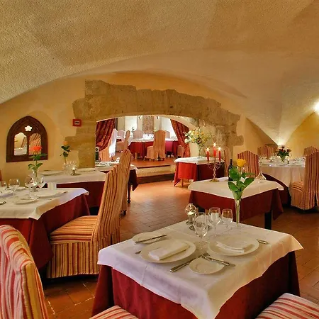 Hotel Chateau Des Ducs De Joyeuse, Bw Signature Collection