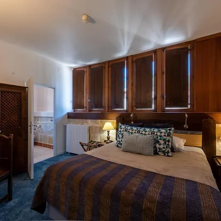 Chateau Des Ducs De Joueuse, Bw Signature Collection Hotel