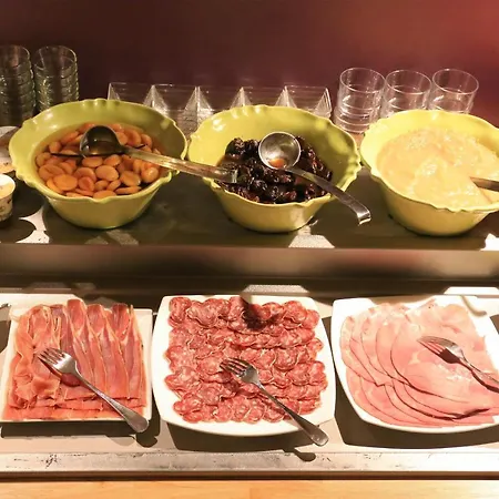 Chateau Des Ducs De Joyeuse, Bw Signature Collection 4* Couiza