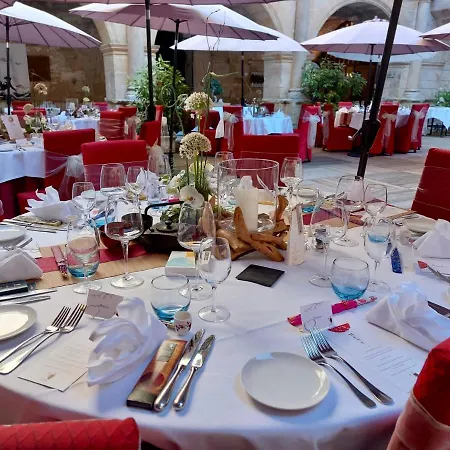 Hotel Chateau Des Ducs De Joueuse, Bw Signature Collection 4*