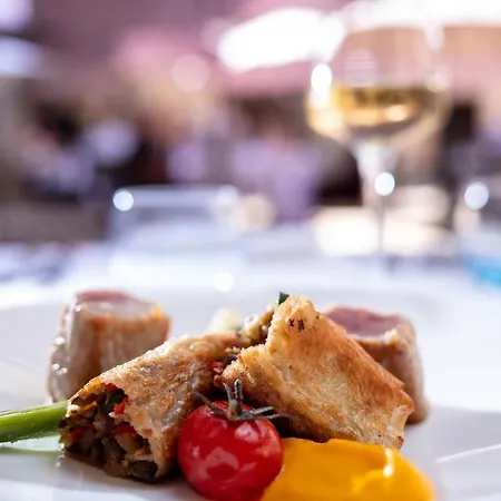 Chateau Des Ducs De Joueuse, Bw Signature Collection 4*