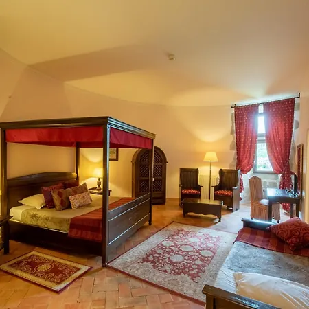 酒店 Chateau Des Ducs De Joyeuse, Bw Signature Collection 4*