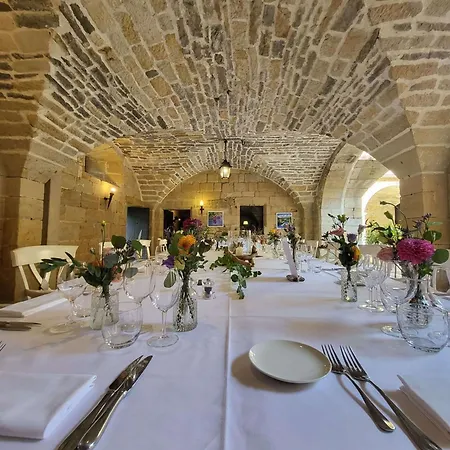 Chateau Des Ducs De Joueuse, Bw Signature Collection Hotel 4*