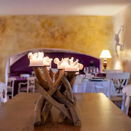 Chateau Des Ducs De Joyeuse, Bw Signature Collection Otel Couiza