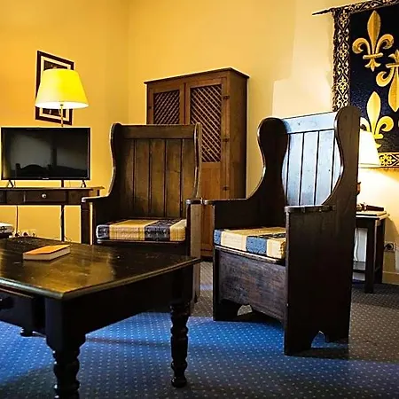 Hotel Chateau Des Ducs De Joyeuse, Bw Signature Collection 4*
