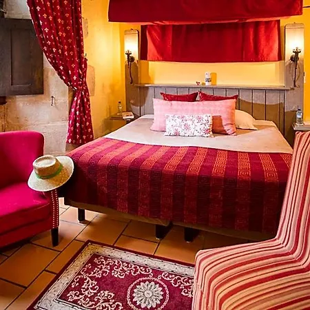 Chateau Des Ducs De Joyeuse, Bw Signature Collection מלון 4*