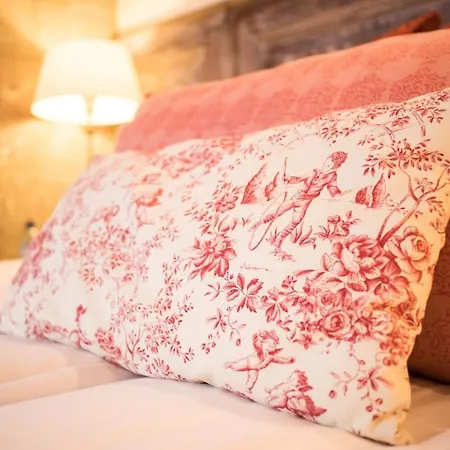 Hotel Chateau Des Ducs De Joueuse, Bw Signature Collection Couiza